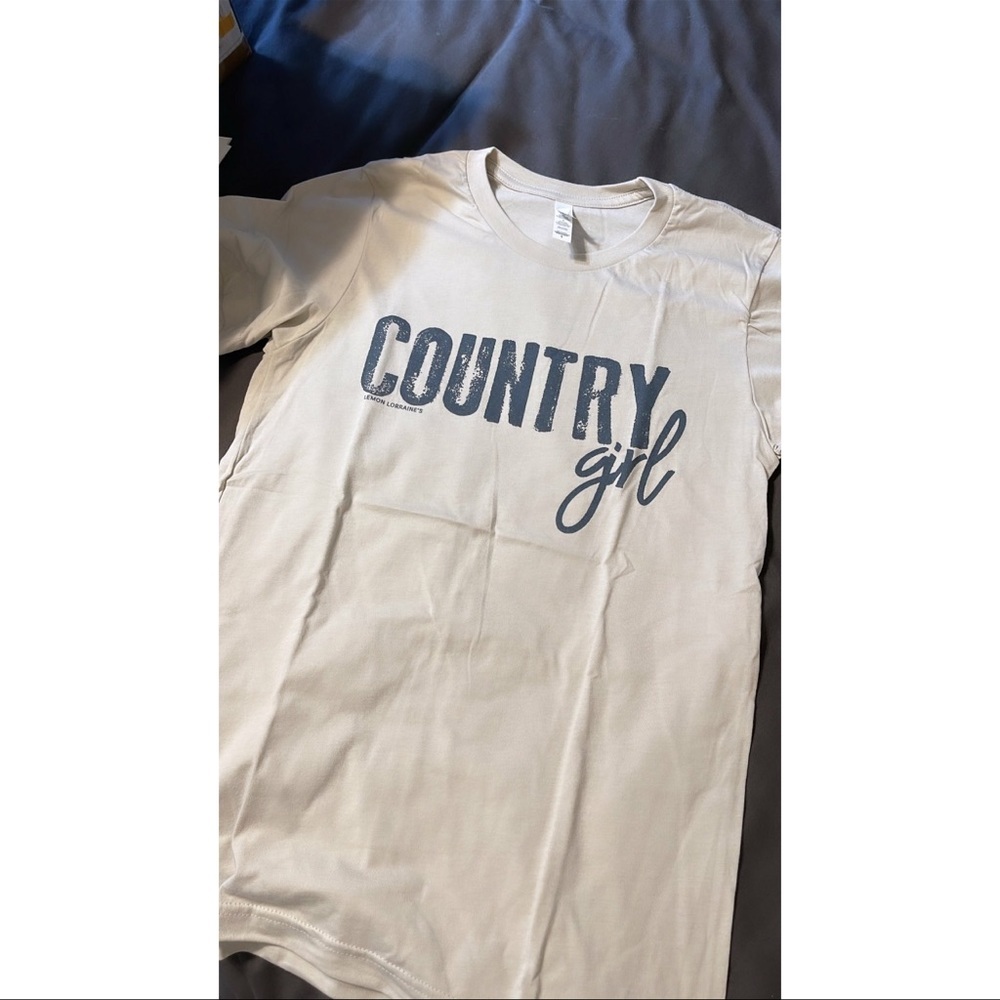 NWT Country Girl Graphic Tee Shirt Size Medium - Picture 3 of 3